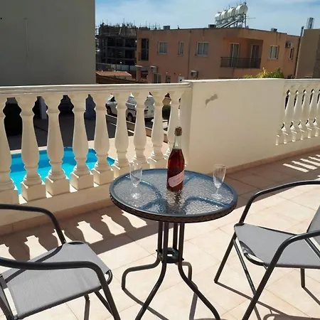 A101 Diana 43 Two Bedroom Apartament